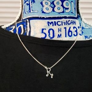 R necklace ❤